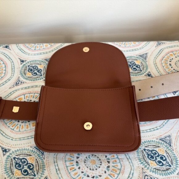 Vince Camuto belt bag - Picture 2 of 4